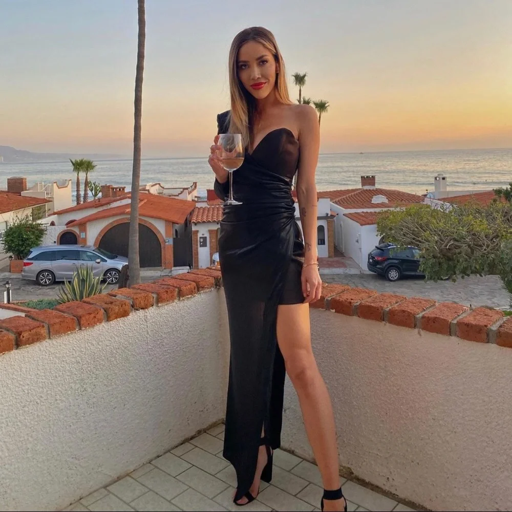 House of CB VONA' BLACK ASYMMETRIC DRAPED GOWN XS - Picture 2 of 8